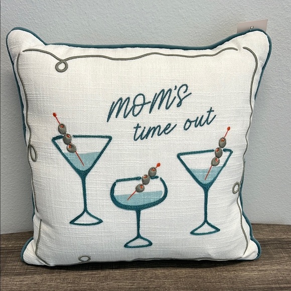 Rachel Zoe | Sassy Pillow Talk 🍸 “Mom’s Time Out” - Picture 1 of 9